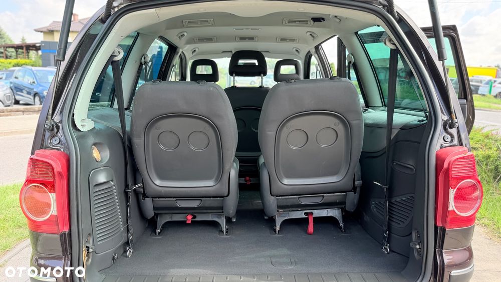Volkswagen Sharan 2.0 TDI DPF Freestyle - 20