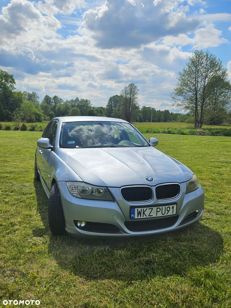 BMW Seria 3 318i Edition Sport - 1