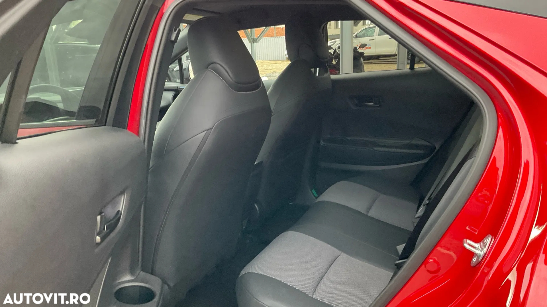 Toyota C-HR 2.0 PHEV 223 CP 4x2 CVT Exclusive - 10