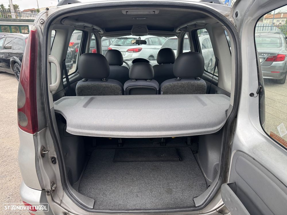 Toyota Yaris Verso 1.4 D-4D Sol - 35