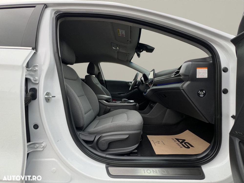 Hyundai IONIQ Trend - 21