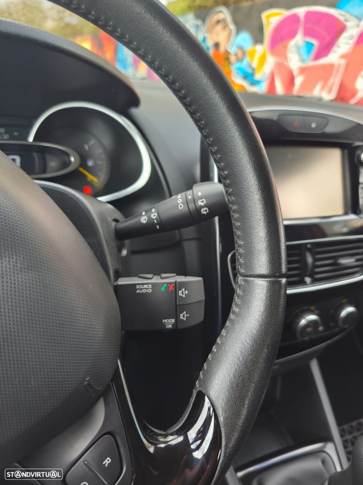 Renault Clio 0.9 TCe Limited - 12