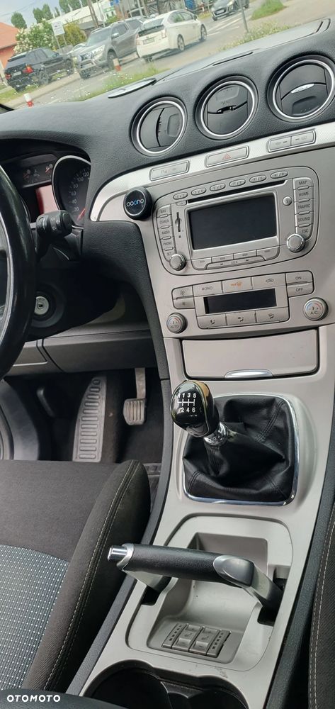 Ford S-Max 2.0 TDCi Trend - 17