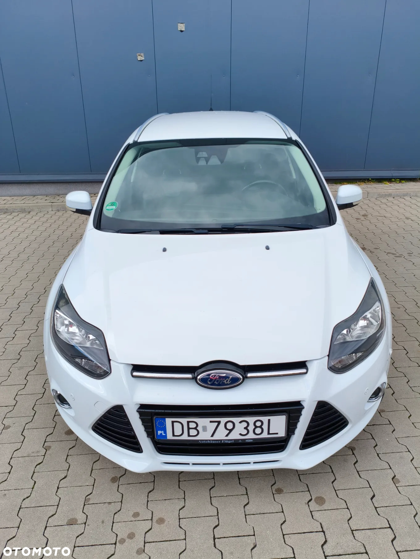Ford Focus 1.0 EcoBoost Hybrid TITANIUM X - 4