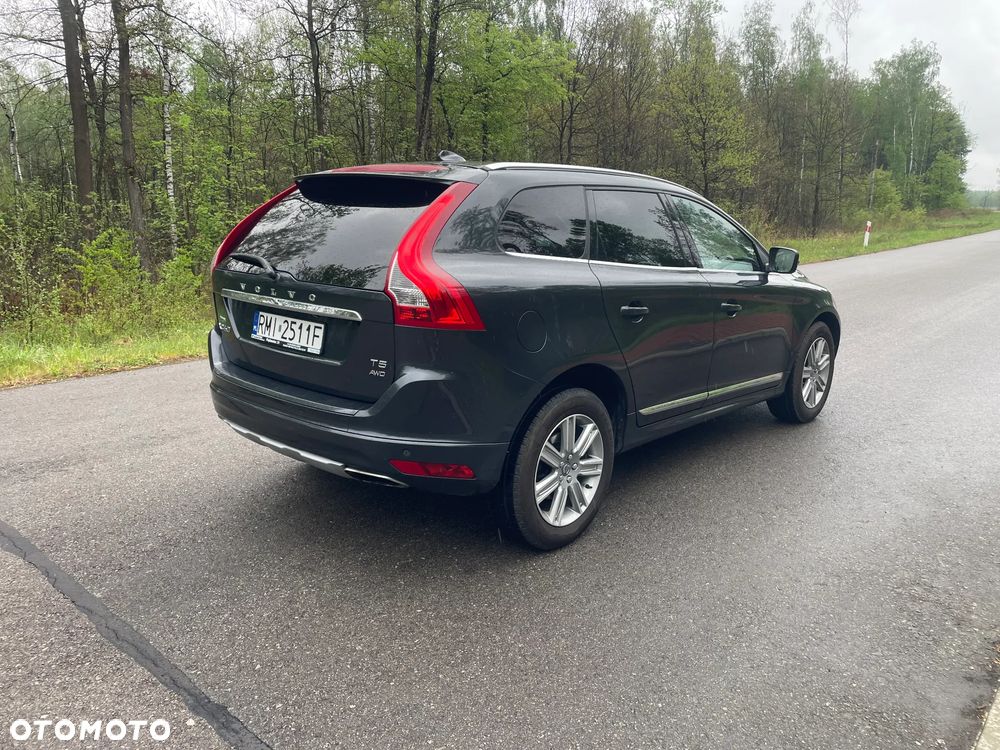 Volvo XC 60 T5 AWD Summum - 9