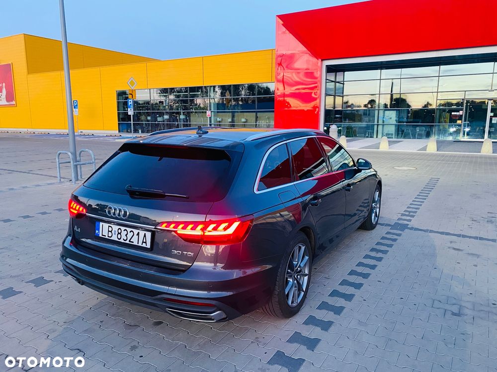 Audi A4 Avant 30 TDI S tronic - 8