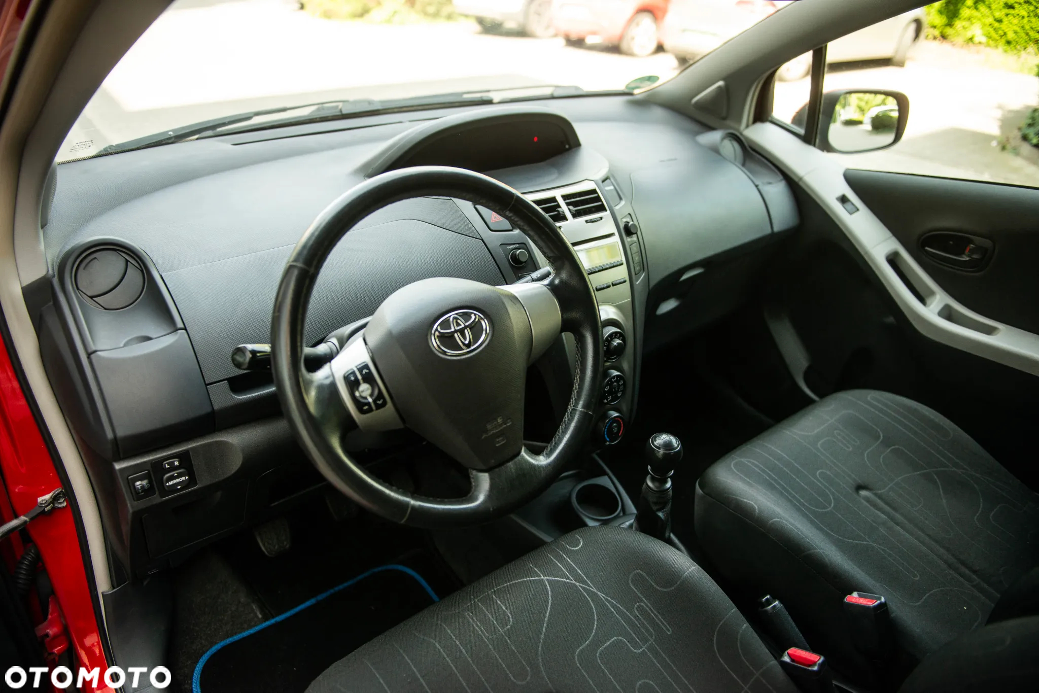 Toyota Yaris 1.33 VVT-i Executive - 17