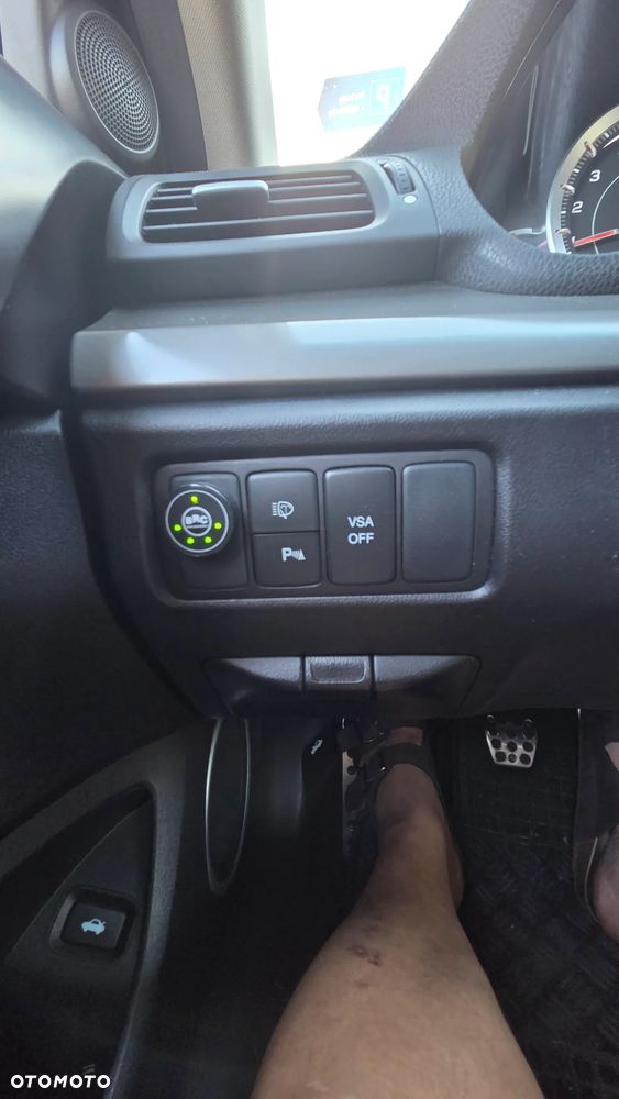 Honda Accord 2.0 Executive - 19