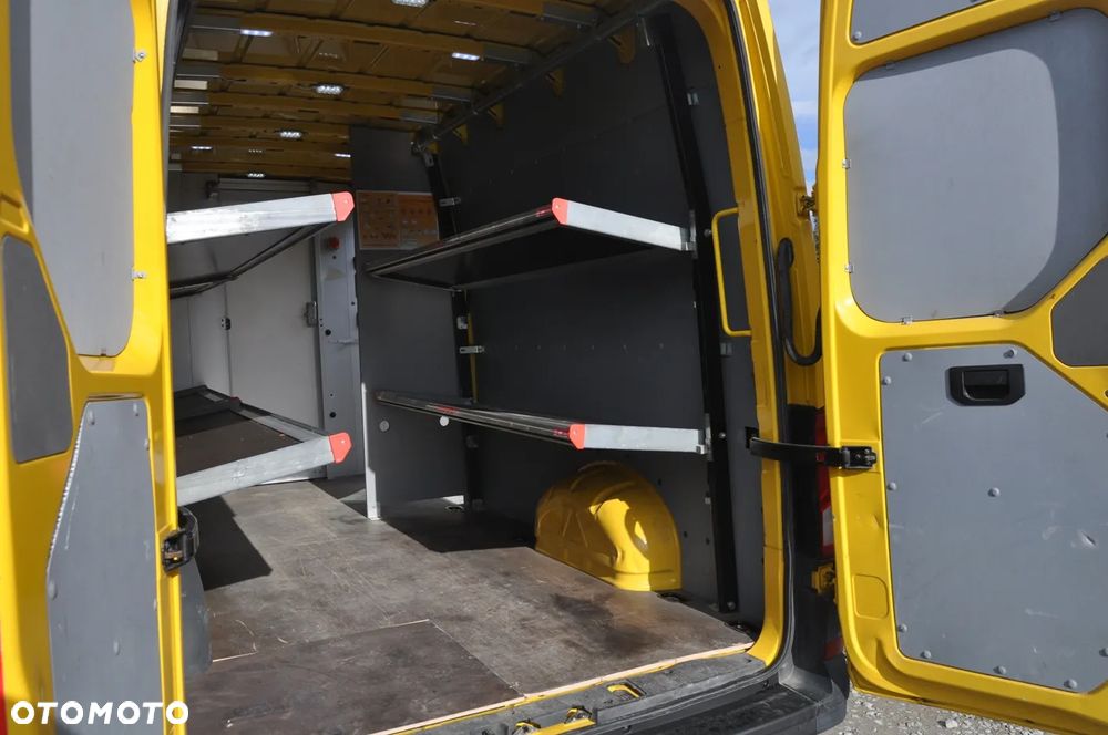 Volkswagen Crafter - 21