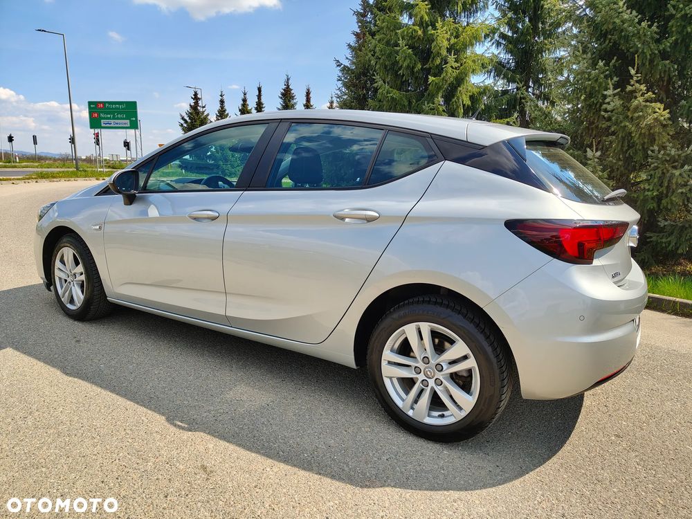 Opel Astra 1.2 T Edition S&S - 4