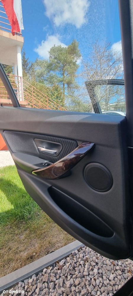 BMW Seria 3 320d Luxury Line Purity sport - 7