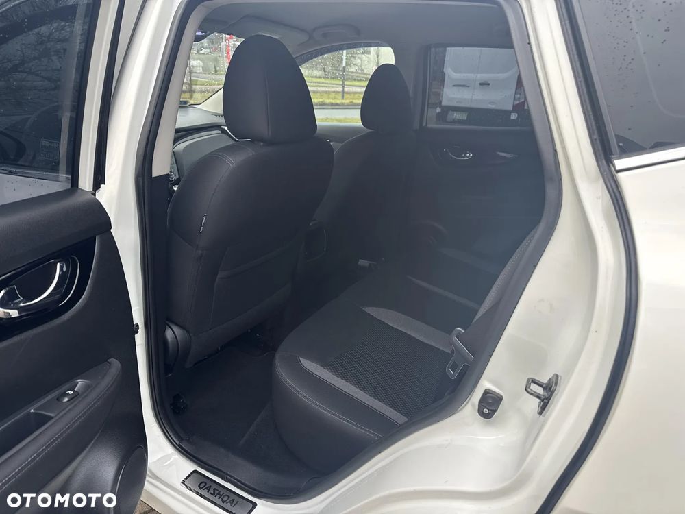 Nissan Qashqai 1.3 DIG-T N-Style EU6d - 17