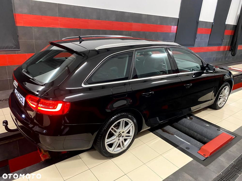 Audi A4 Avant 35 TDI Sport S tronic - 13
