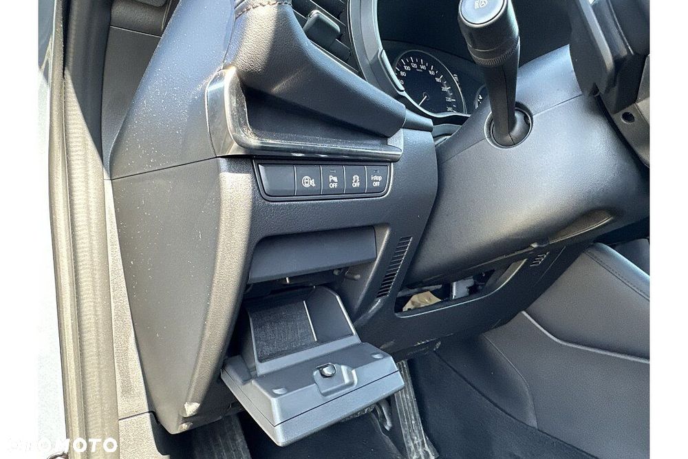 Mazda 3 - 19