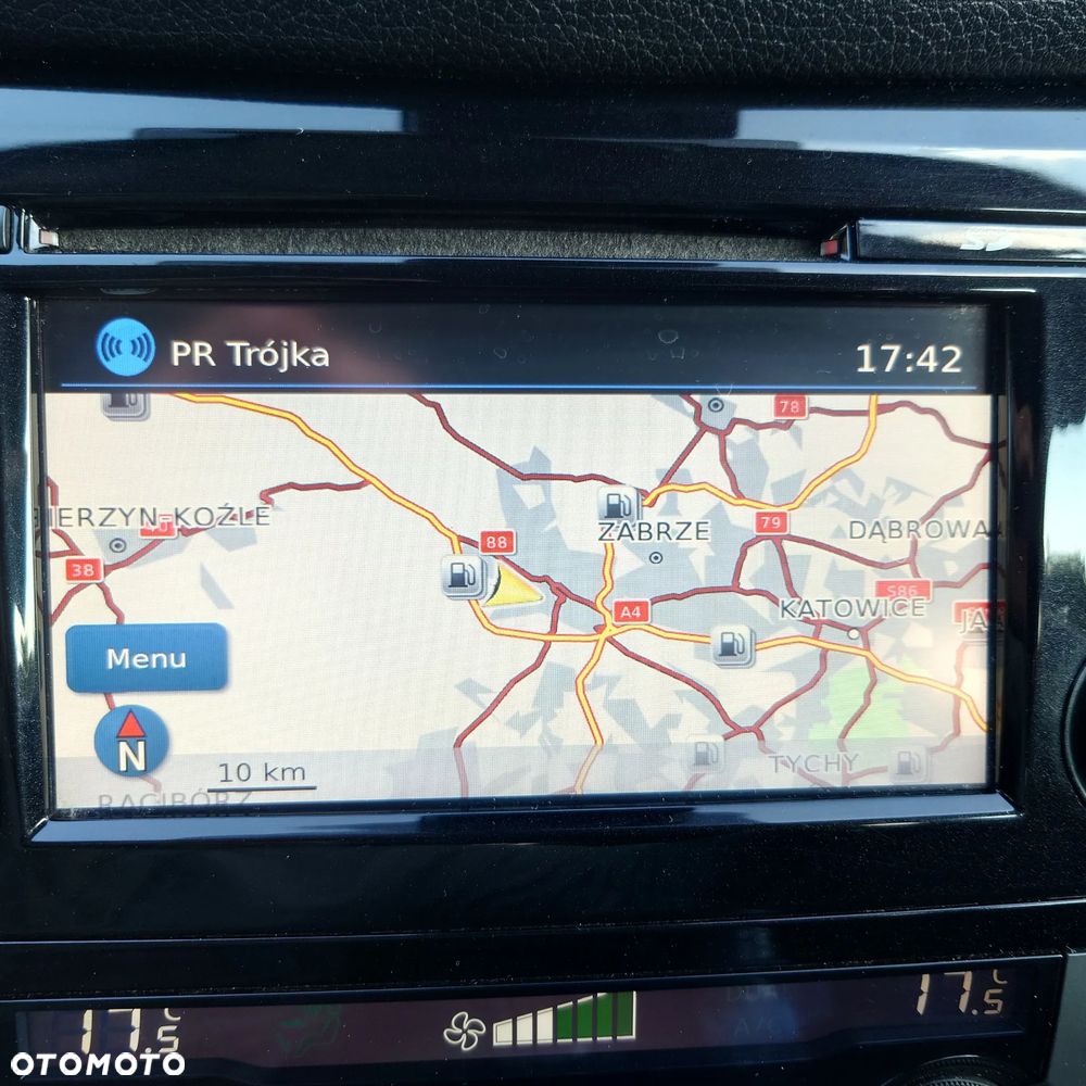 Nissan Qashqai 1.6 DCi N-Connecta - 10