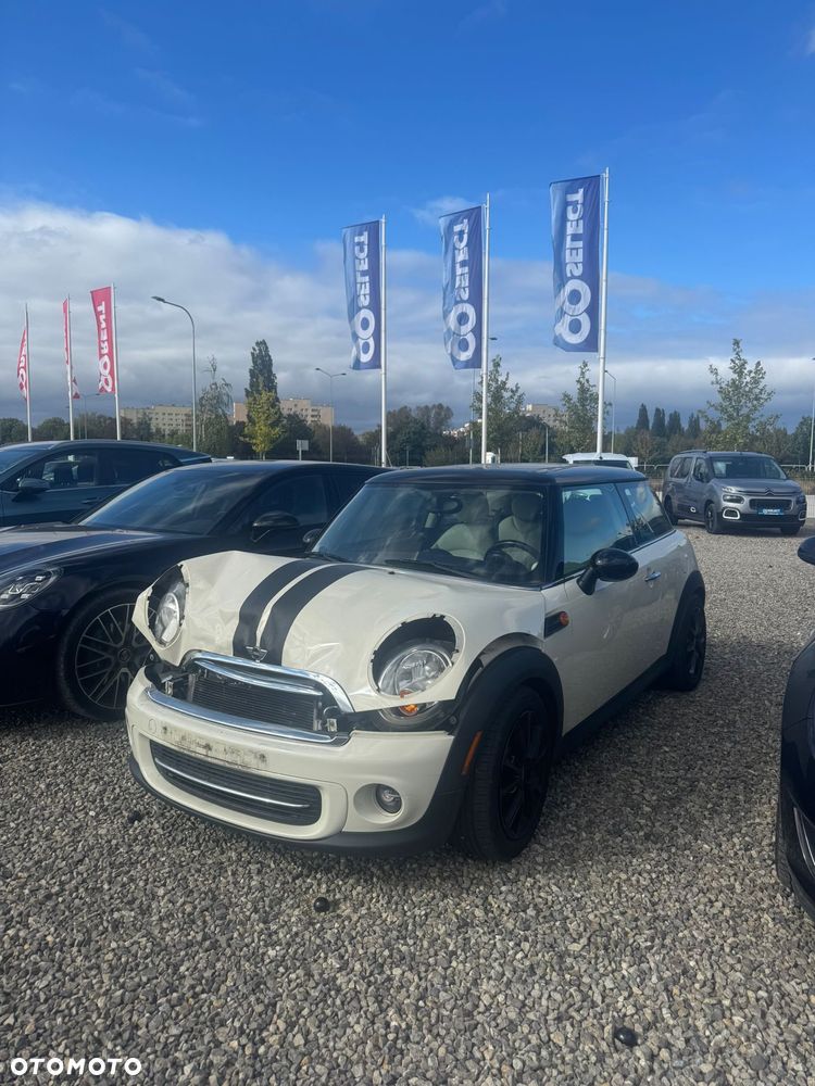 MINI Cooper Standard - 1