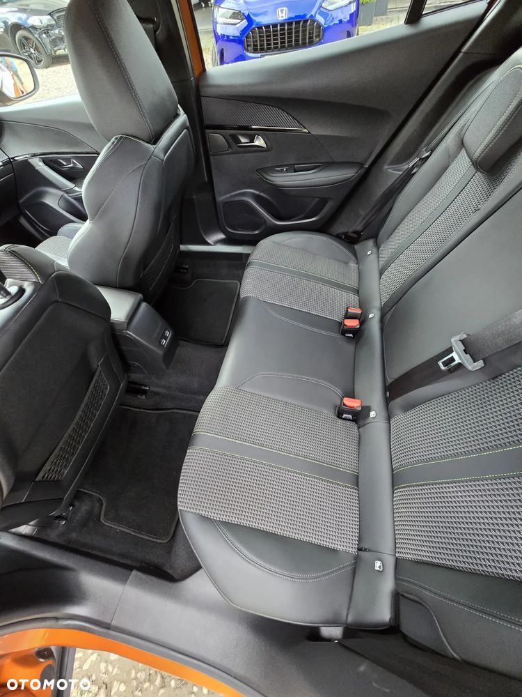Peugeot 2008 1.2 PureTech GT Line S&S EAT8 - 14