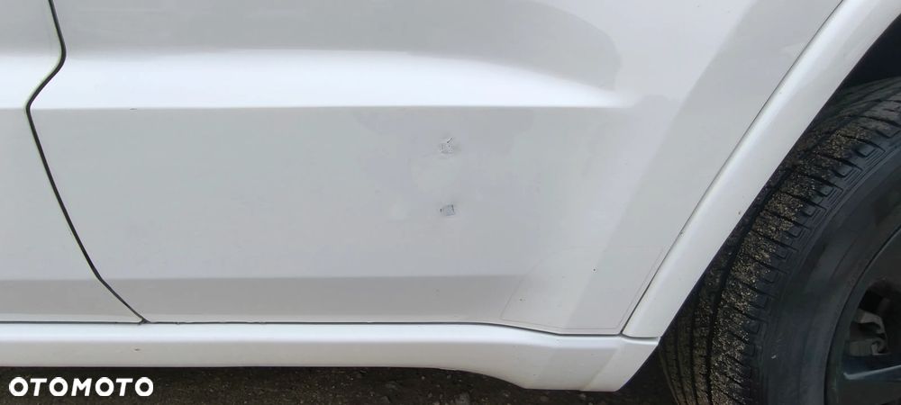 Jeep Grand Cherokee - 34