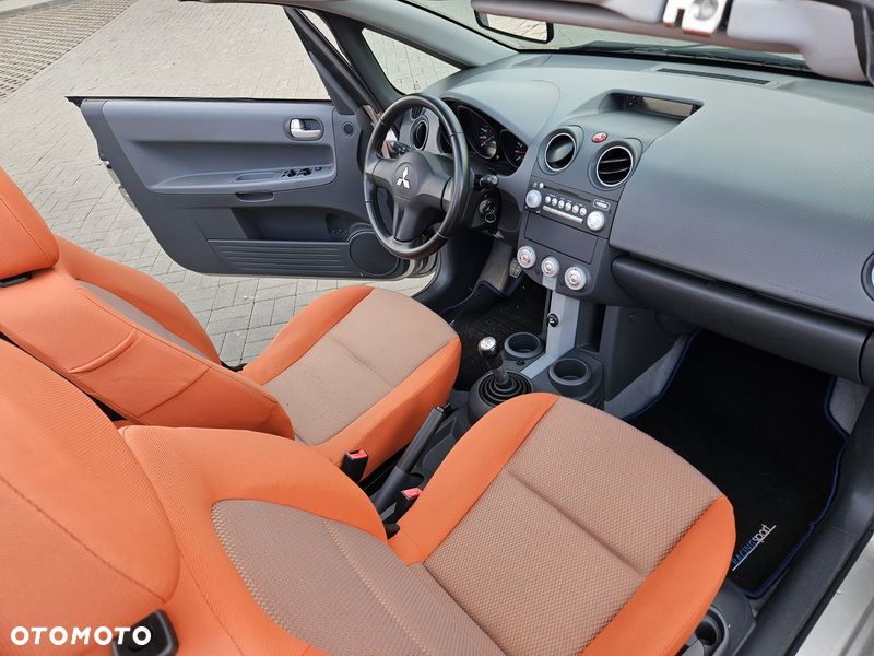 Mitsubishi Colt 1.5 Invite - 17