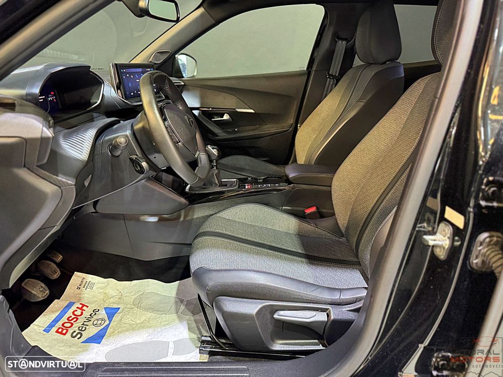 Peugeot 2008 1.2 PureTech Allure - 15