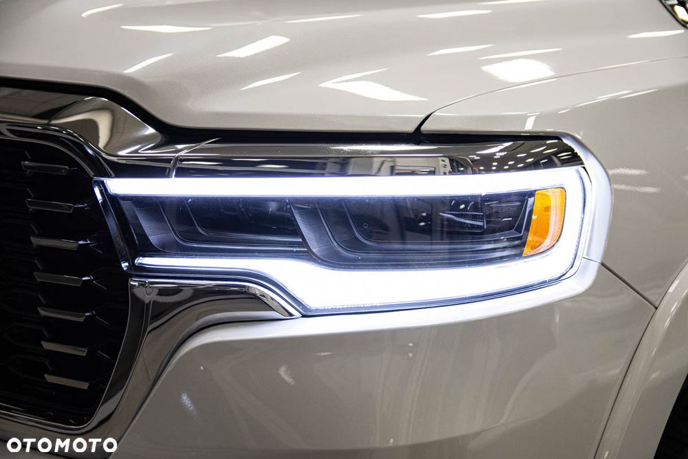 RAM 1500 Tungsten - 4