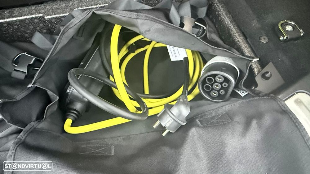 Jaguar E-Pace 1.5 P300e R-Dynamic SE AWD Aut. - 21