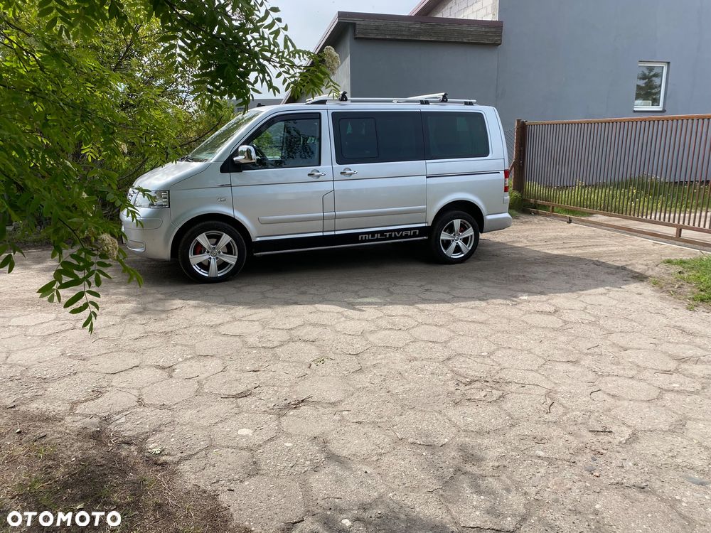 Volkswagen Multivan - 26