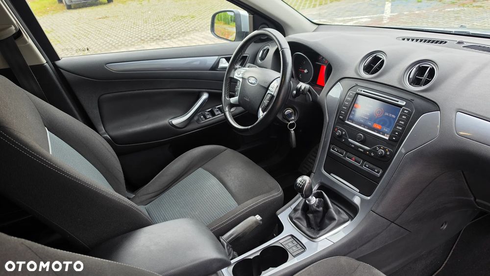 Ford Mondeo SW - 10