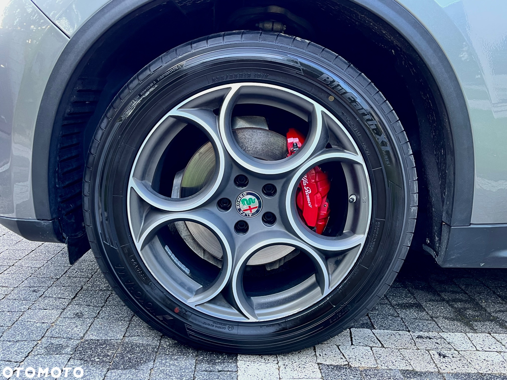 Alfa Romeo Stelvio 2.0 Turbo 16V AT8-Q4 Ti - 25