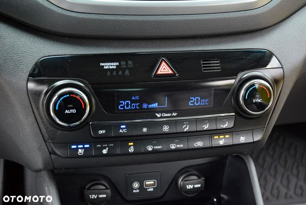 Hyundai Tucson 2.0 CRDI 4WD Automatik Premium - 31