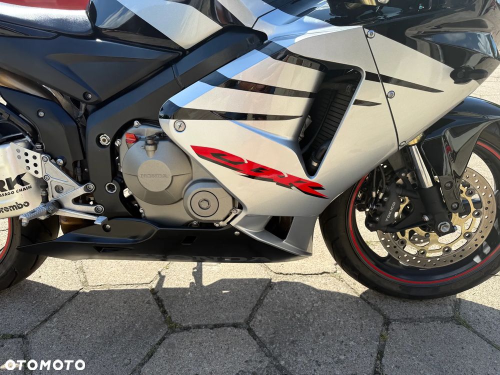 Honda CBR - 18