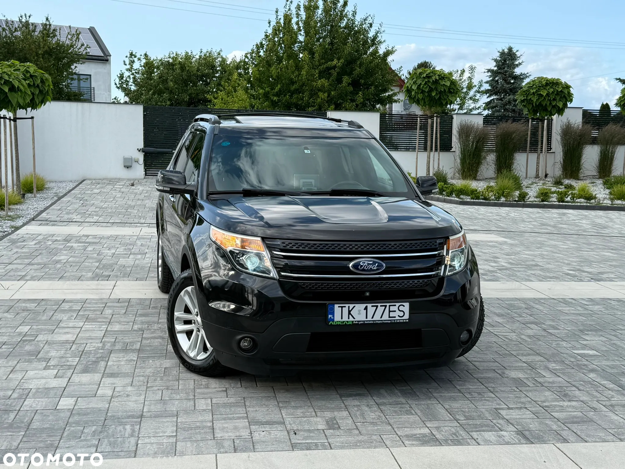 Ford Explorer - 3