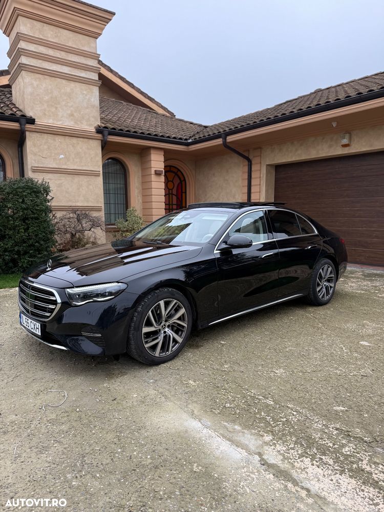 Mercedes-Benz E 300 de Aut. - 7