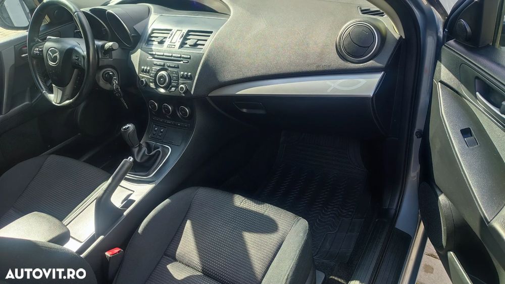 Mazda 3 - 6