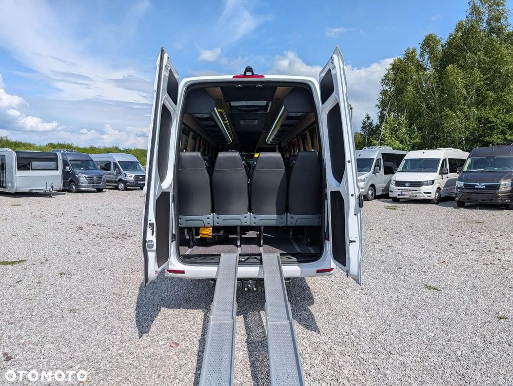 Mercedes-Benz Sprinter 517 - 6