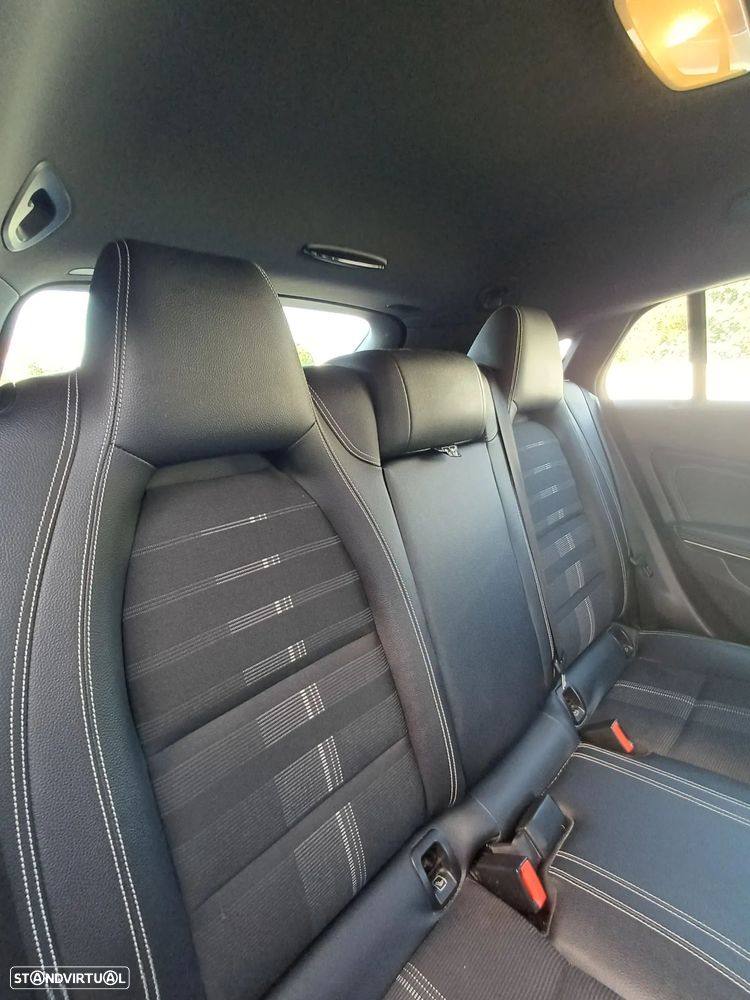 Mercedes-Benz CLA 180 d Peak Edition - 19