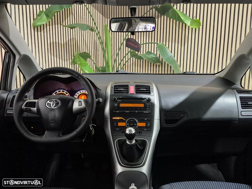 Toyota Auris 1.33 VVT-i Sol - 10