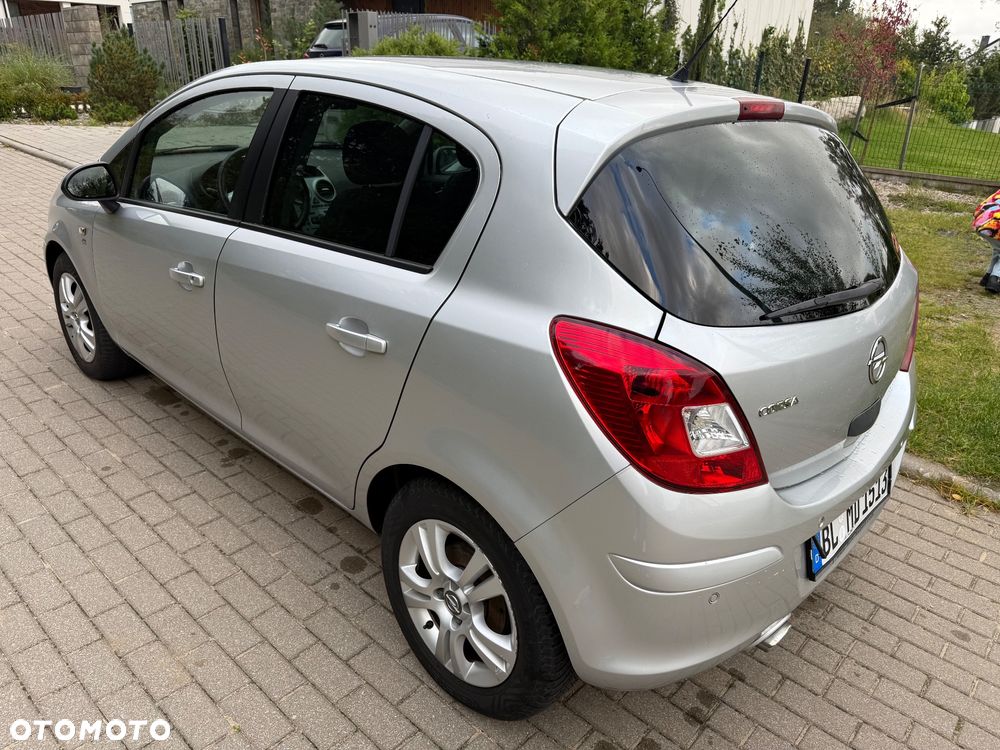 Opel Corsa 1.4 16V EcoFLEX Start-Stop 150 Jahre - 10