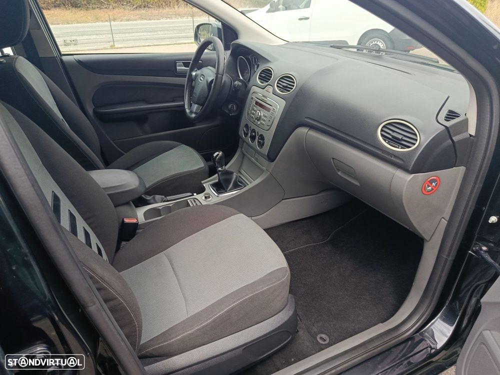 Ford Focus SW 1.6 TDCi Trend - 8