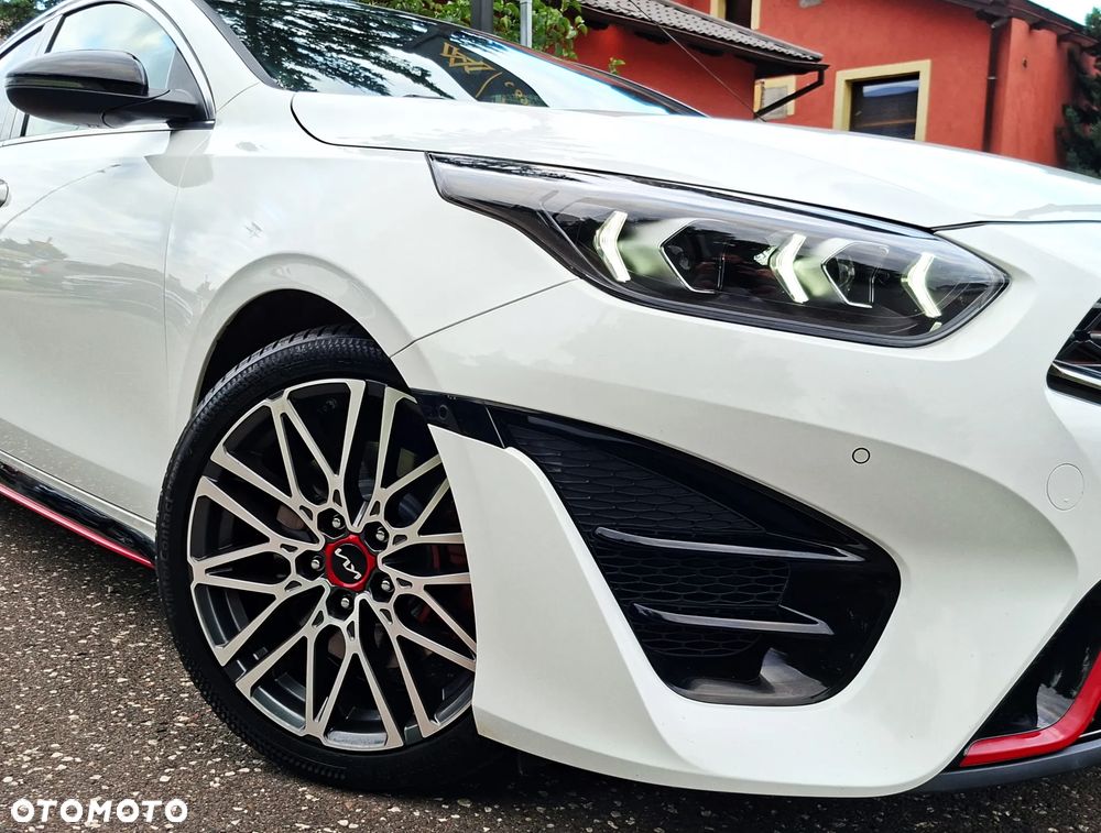 Kia ProCeed 1.6 T-GDI DCT7 OPF GT - 35