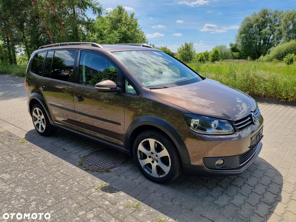 Volkswagen Touran 2.0 TDI DPF Cross - 2