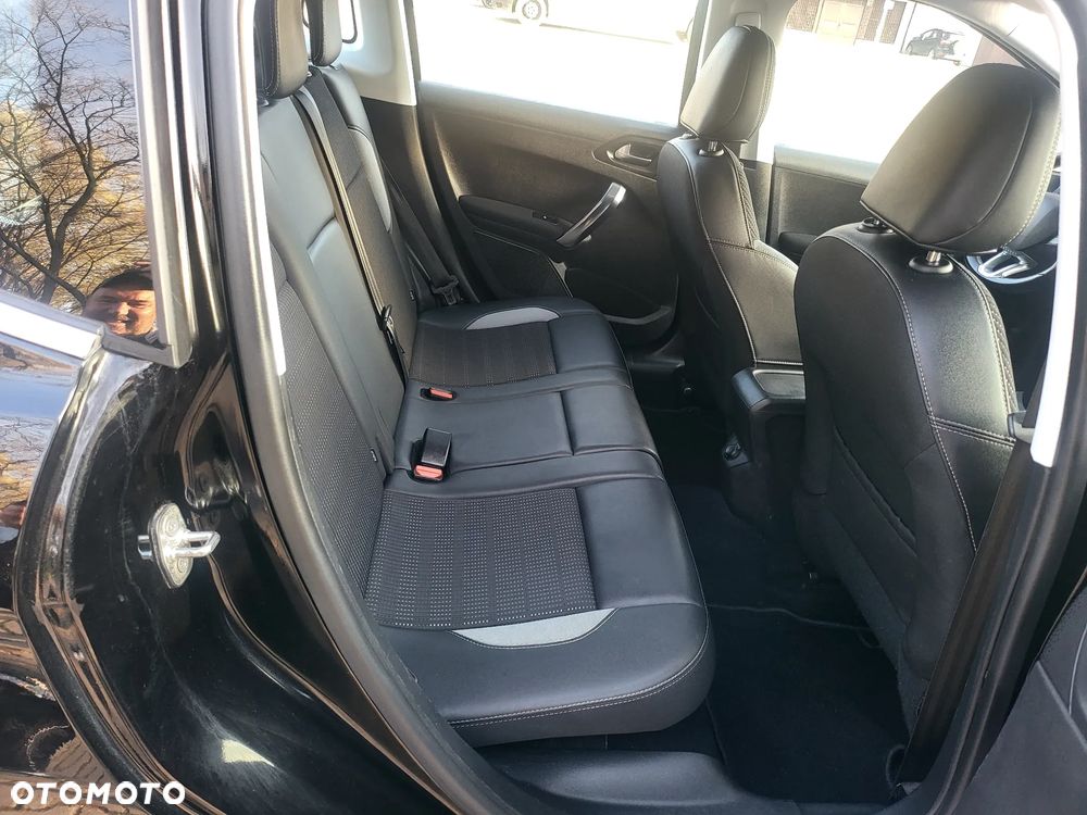 Peugeot 2008 1.2 Pure Tech Allure S&S - 13