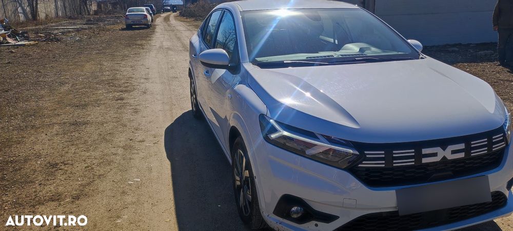 Dacia Logan TCe 90 MT6 Prestige - 5