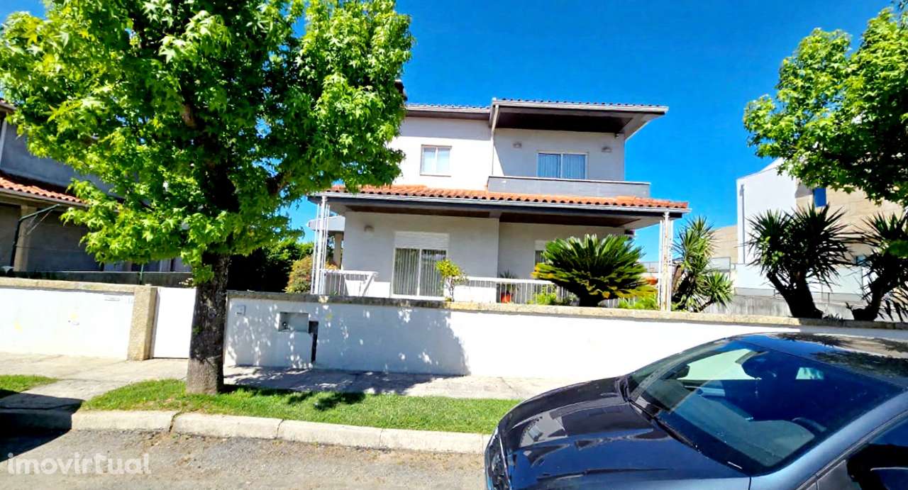 Moradia Independente T3 C / Piscina – Soutelo, Vila Verde - Grande imagem: 3/32