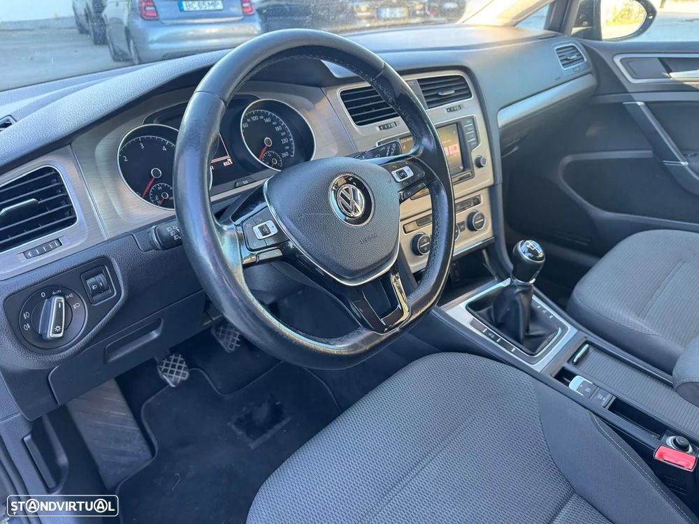 VW Golf Variant - 10
