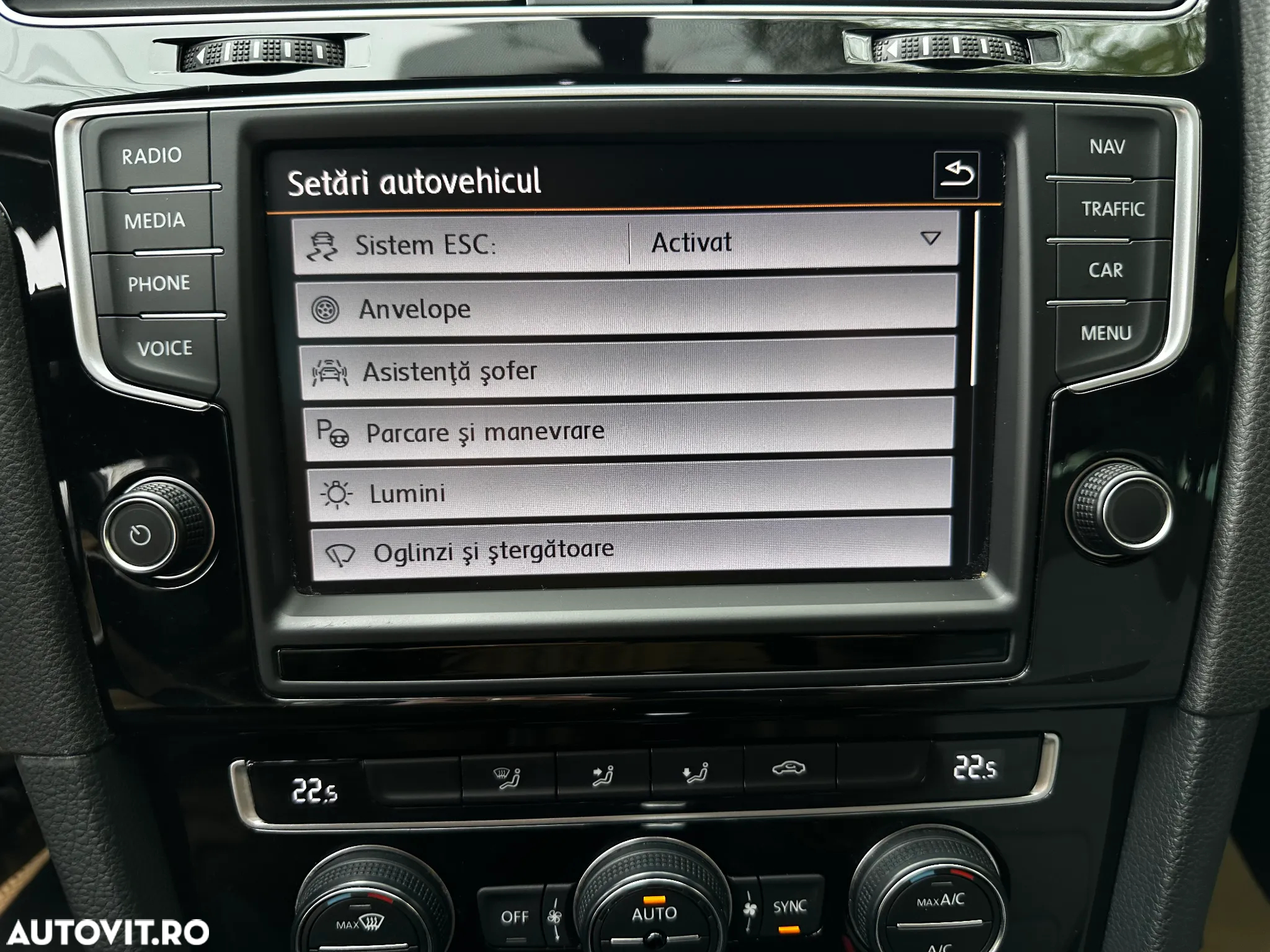 Volkswagen Golf Variant 1.6 TDI BlueMotion Technology DSG Comfortline - 31