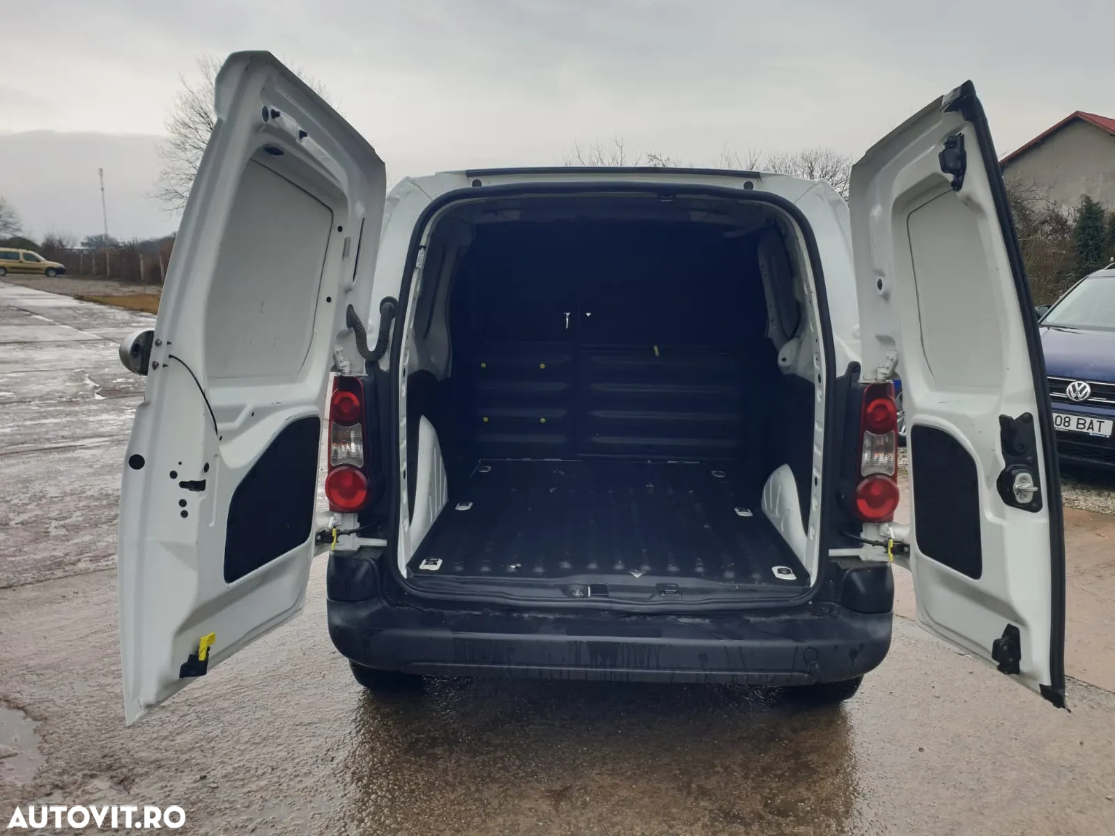Peugeot Partner Combi 1.6 HDi 75 CP Confort FAP - 9