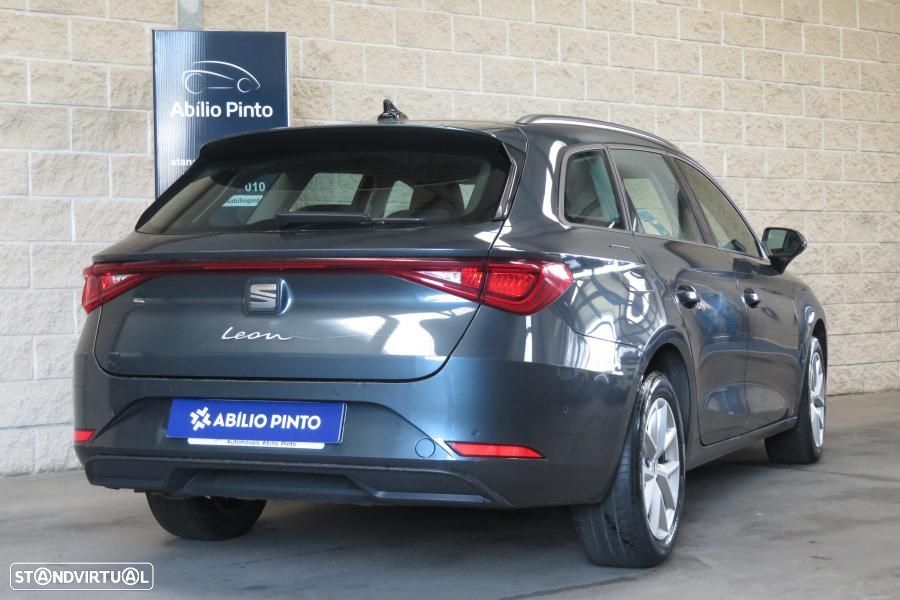 SEAT Leon ST 2.0 TDI Style - 4