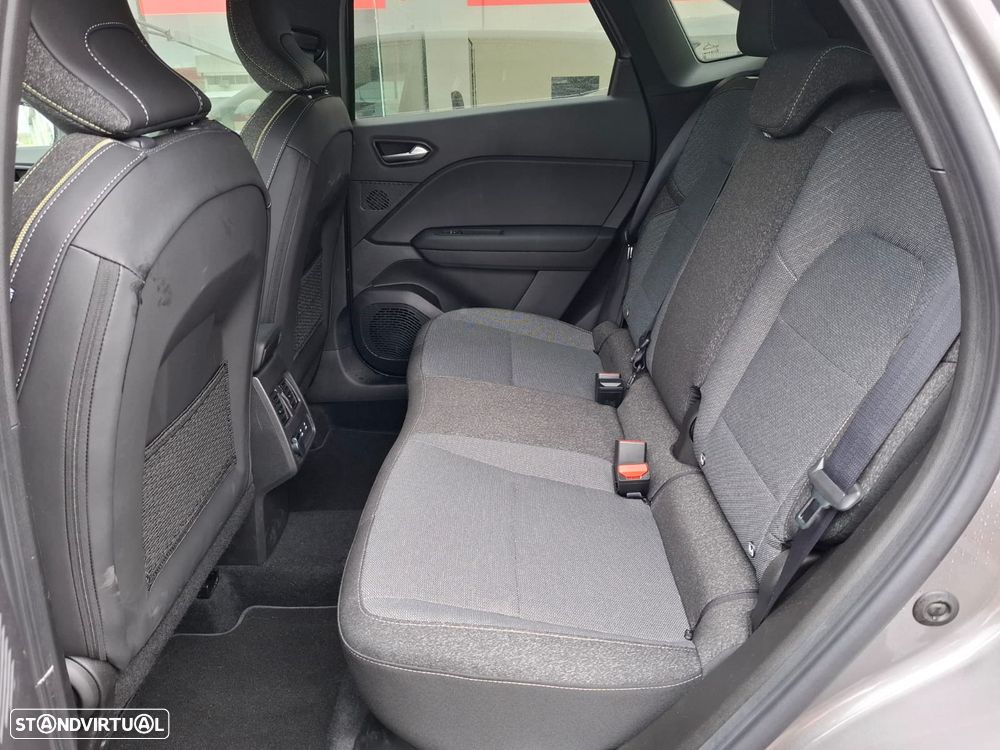 Mitsubishi Grandis 1.3 DI-T Intense 7DCT - 22