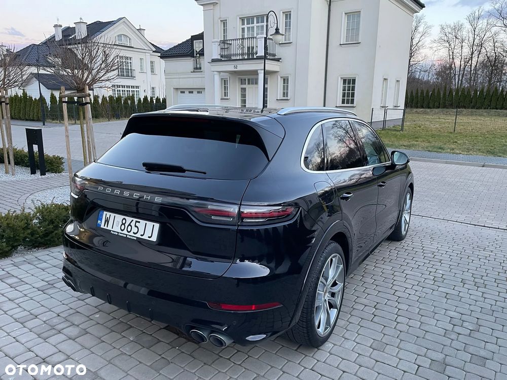Porsche Cayenne Standard - 2